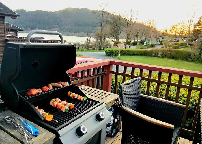 Lodge By The Lake - Lake District - Hot Tub
